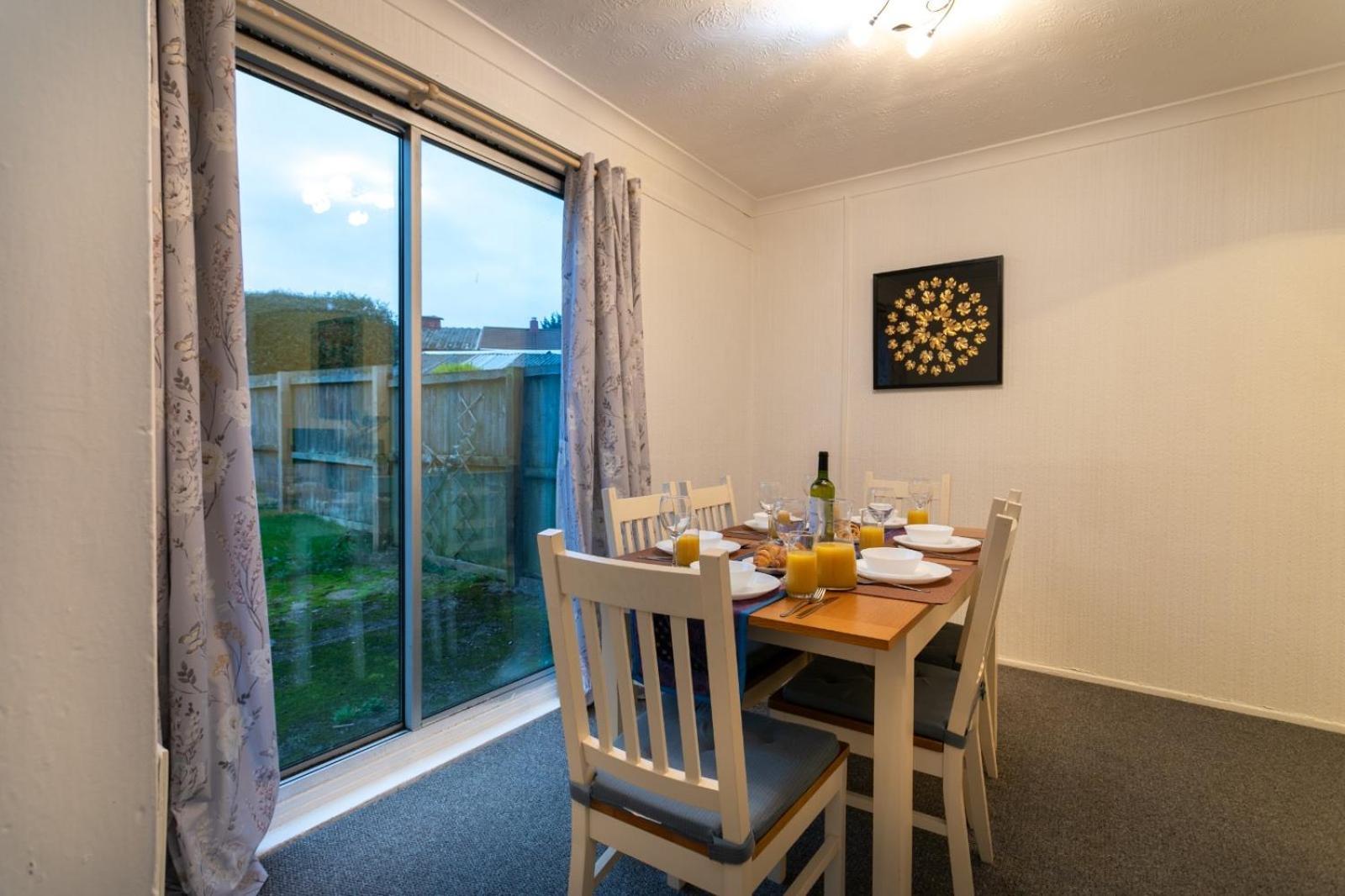 Cozyhome-3Br-5Guest#Netflix#Parking#Garden Nottingham Exterior photo